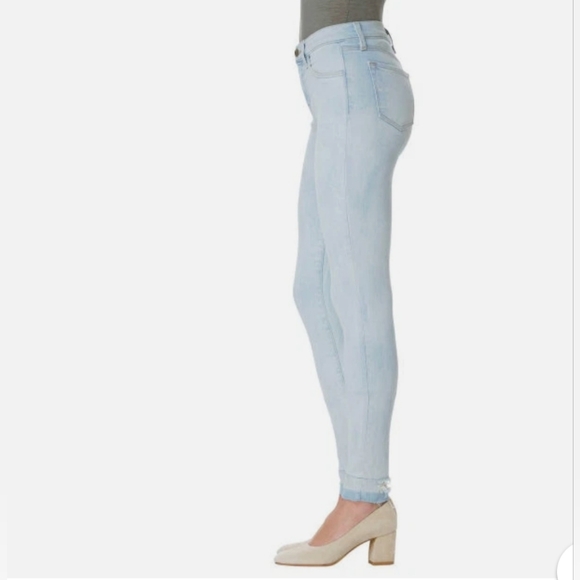 J BRAND Jeans - Picture 3 of 10